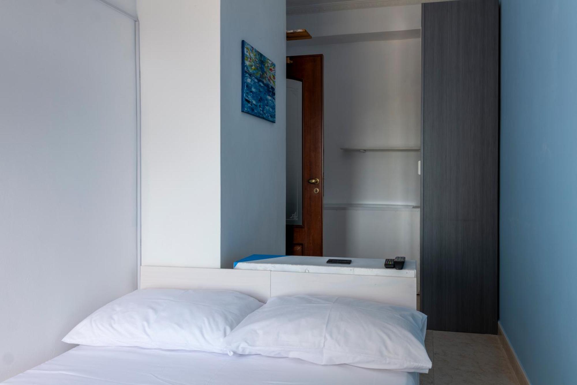 Saba'S House Apartment Napoli Bagian luar foto