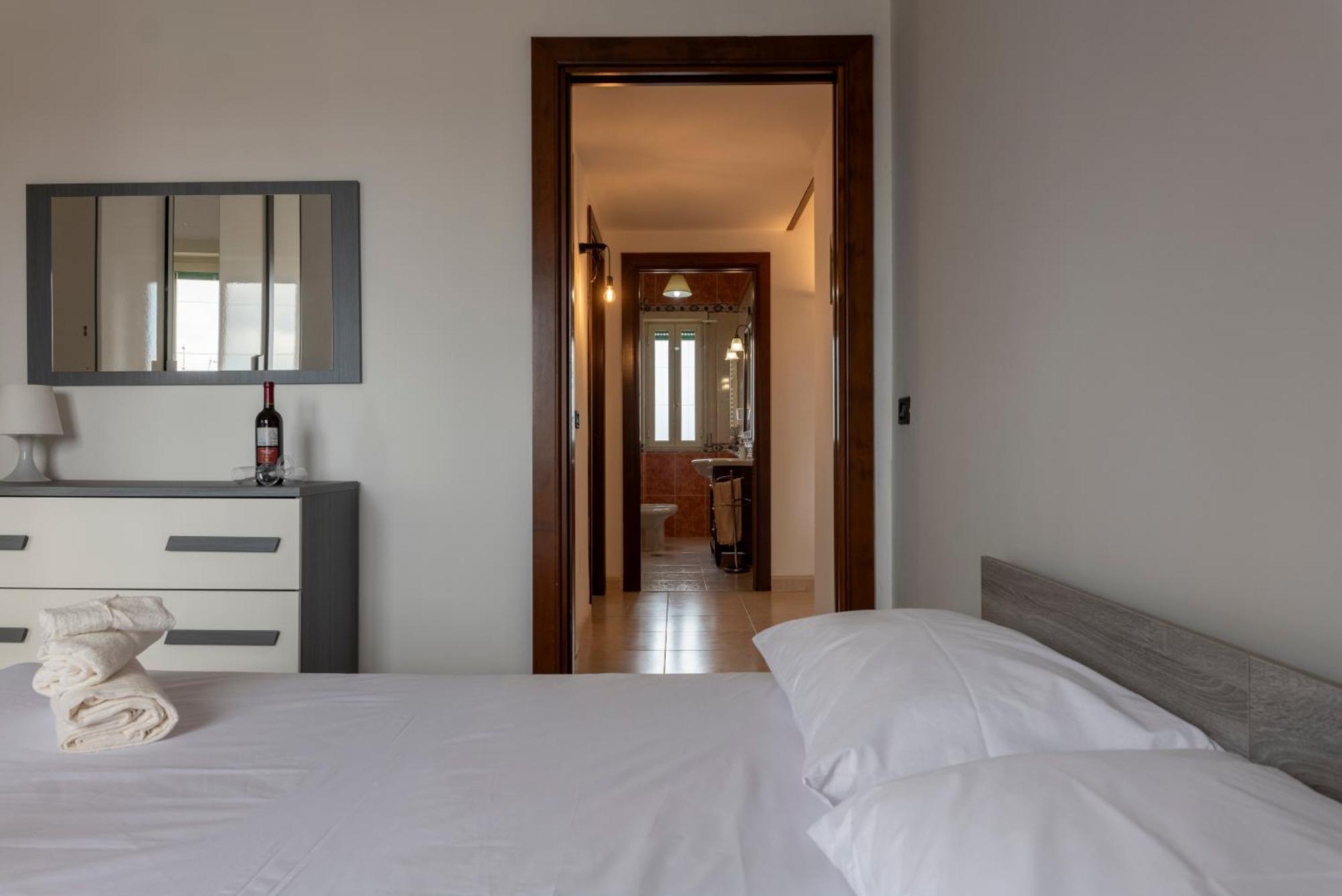 Saba'S House Apartment Napoli Bagian luar foto